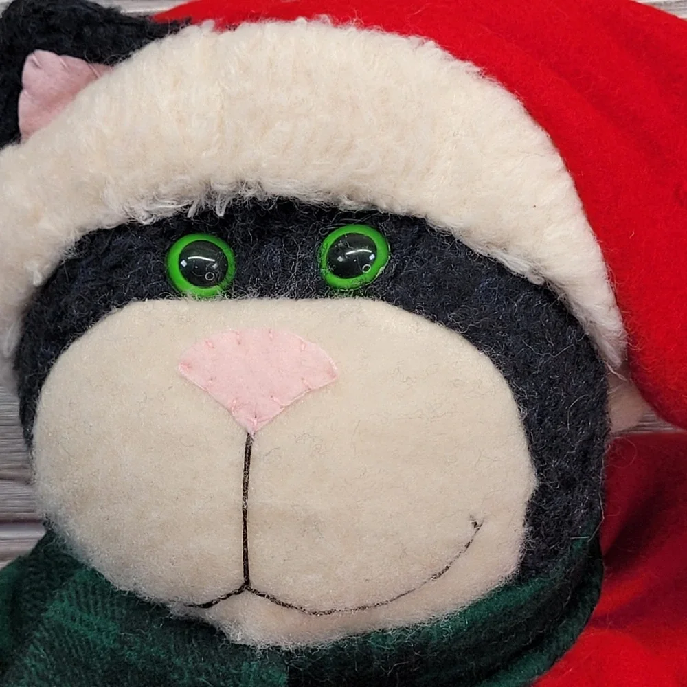 Terrys Village Christmas Cat Plush Stuffed Animal Red‎ Santa Outfit Mouse Toy